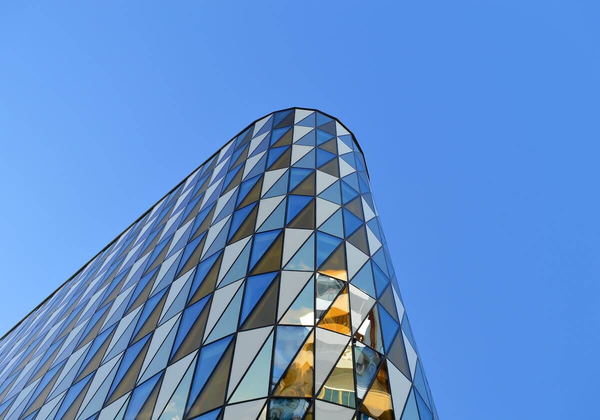 4场3红引爆更衣室！切尔西诡异魔咒持续蔓延，主帅1举动激怒全队